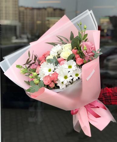 Букет цветов из: Розы, Лизиантусы и Хризантемы в Ветлужский Нижегородской области